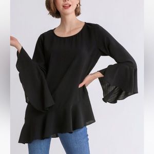 NWT size Large Umgee Black Bell Sleeve Asymmetrical Hem Tunic